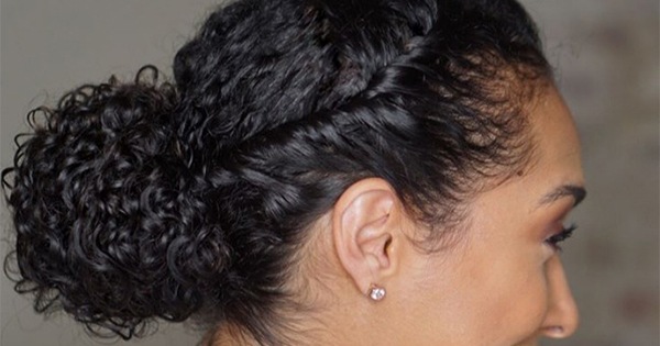 Cabelos Cacheados: 10 penteados fáceis e elegantes